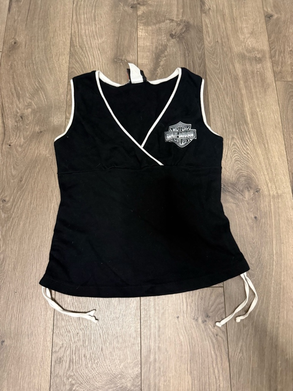 Harley-Davidson Black Tank with White Trim and Logo - Picture 3 of 6